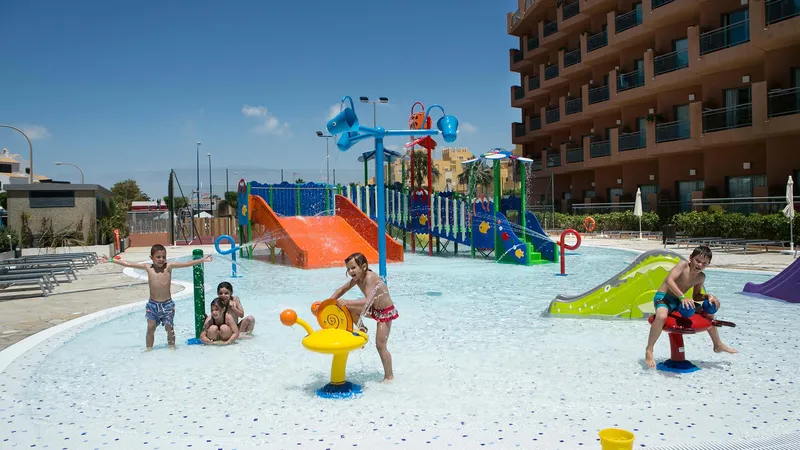 protur roquetas toboganes